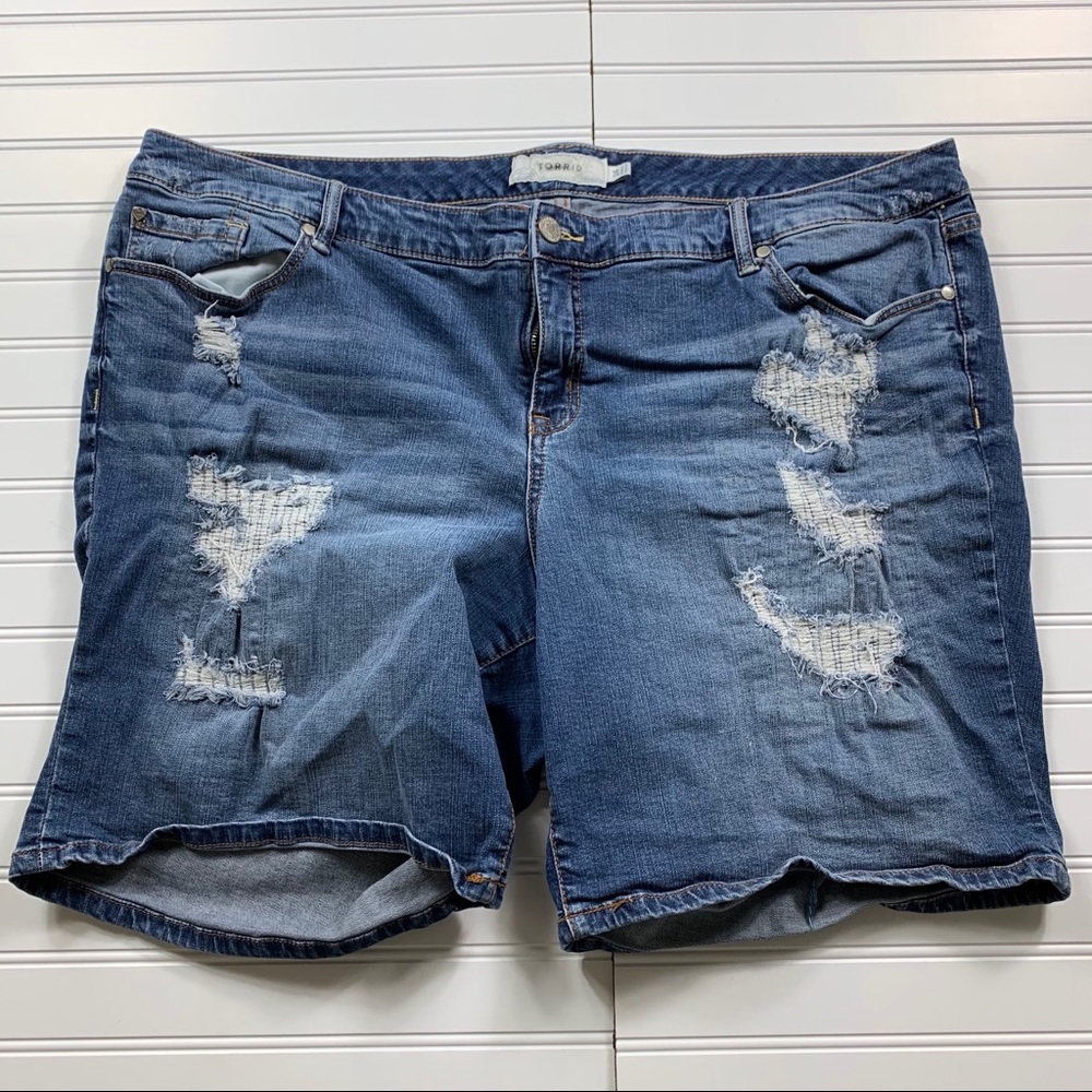 Torrid Distressed Jean Shorts Womens Plus 24
